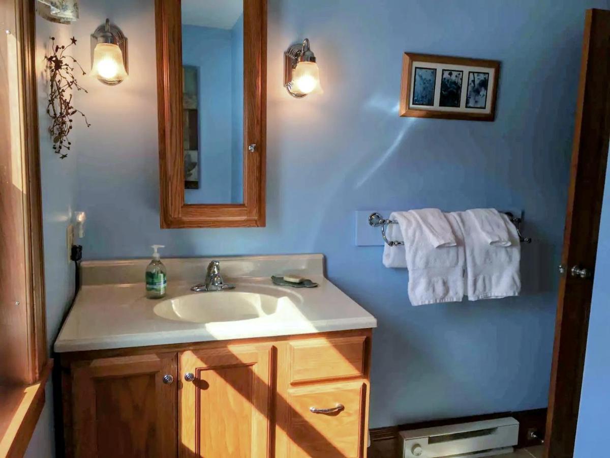 Private 2 Bedrooms And 1 Bathroom In Grand Victorian Home In The Heart Of The Whiite Mountains! Great Host Whitefield Екстериор снимка