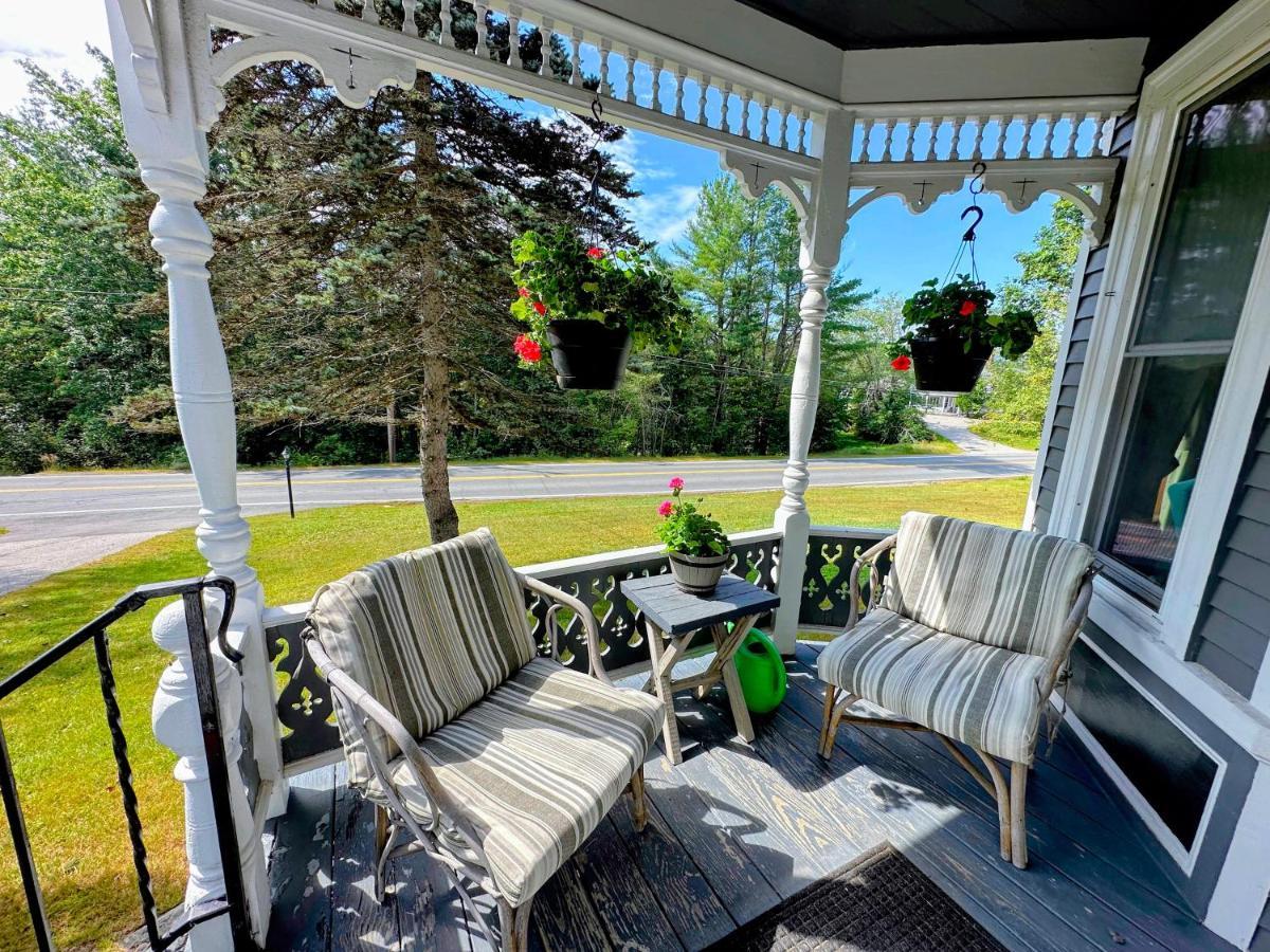 Private 2 Bedrooms And 1 Bathroom In Grand Victorian Home In The Heart Of The Whiite Mountains! Great Host Whitefield Екстериор снимка